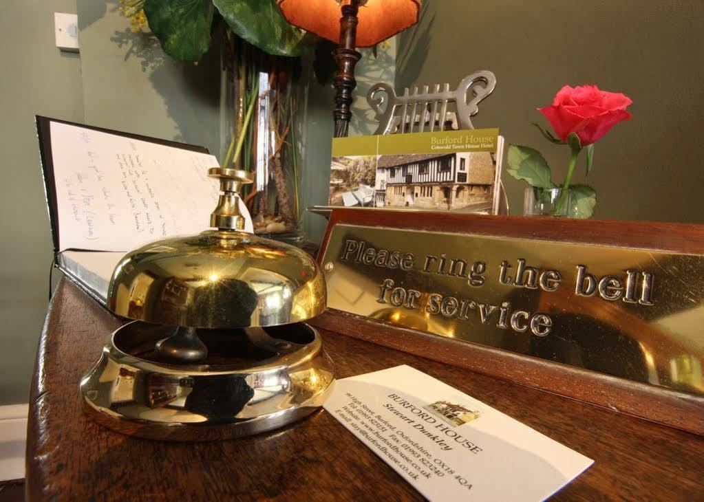Bed and Breakfast Burford House Bh Exterior foto